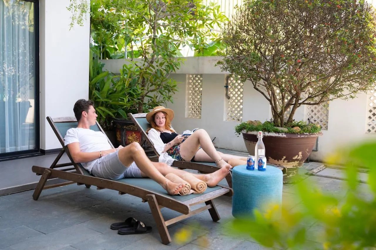 Hoianese Lip Lip Pool Hotel Hoi An 2*,
