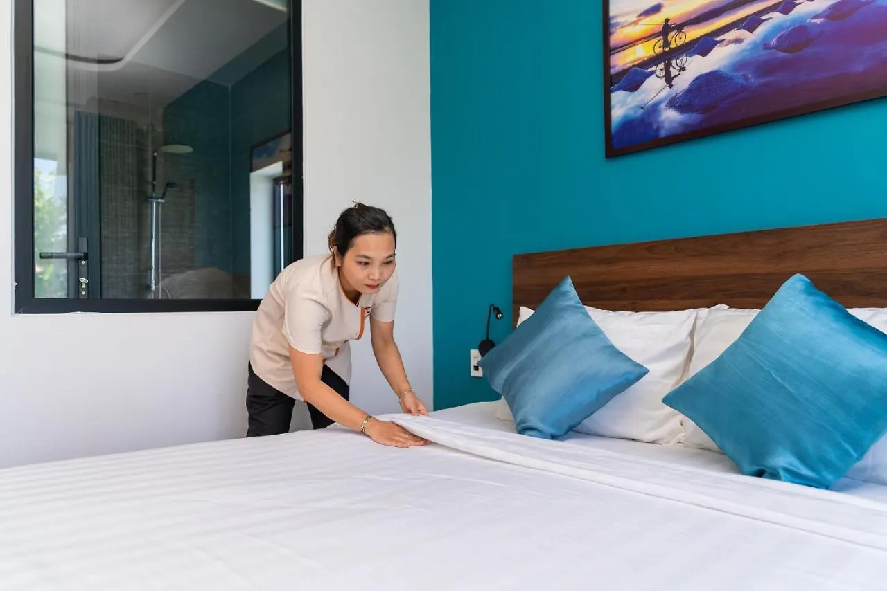 Hoianese Lip Lip Pool Hotel Hoi An 2*,  Vietnam