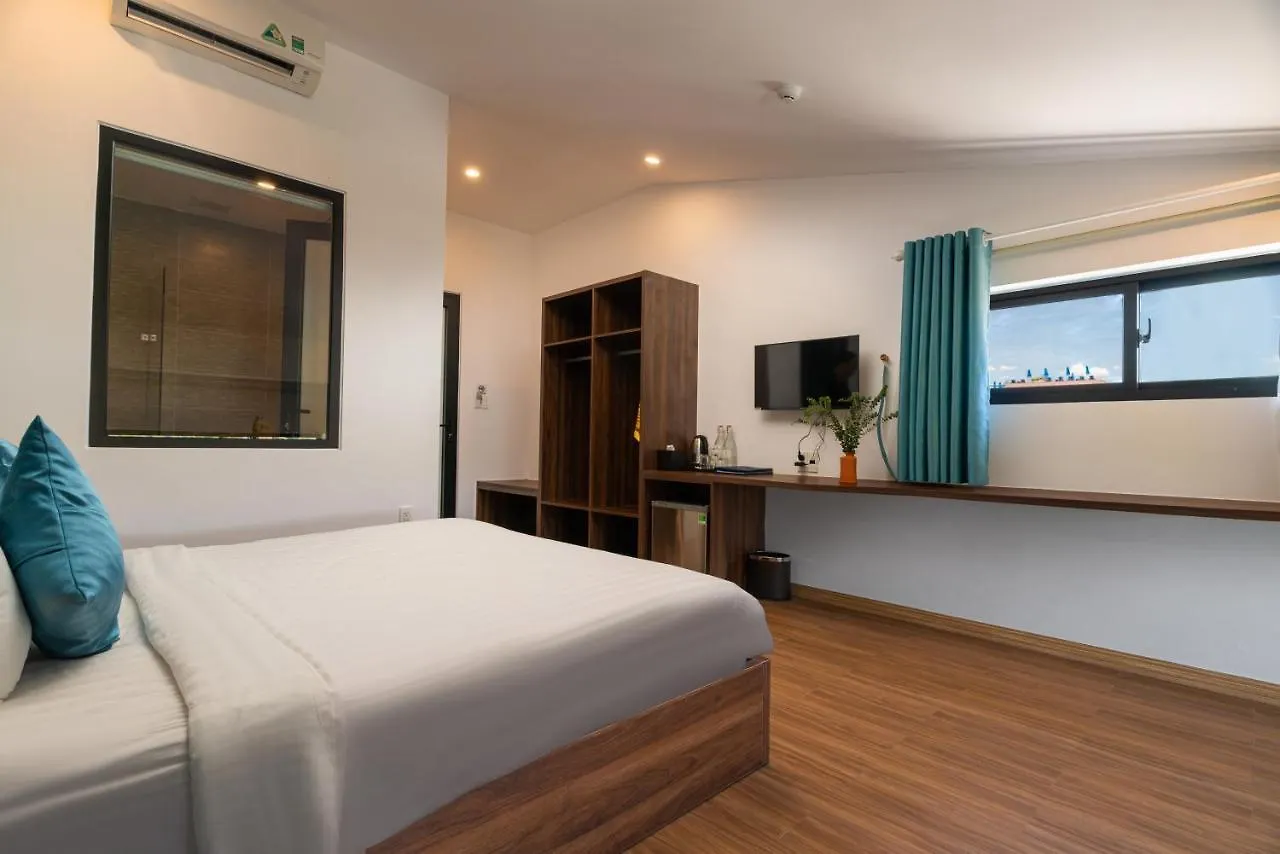Hoianese Lip Lip Pool Hotel Hoi An 2*,