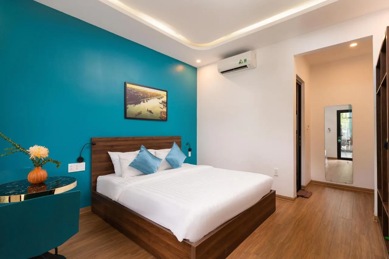 Hoianese Lip Lip Pool Hotel Hoi An